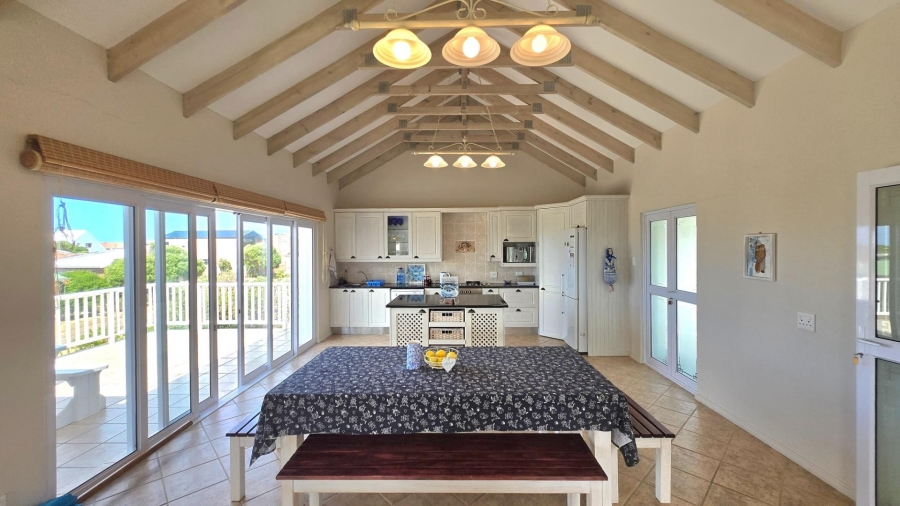 3 Bedroom Property for Sale in Franskraal Western Cape